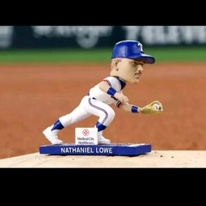 Lowe - Texas Rangers bobblehead